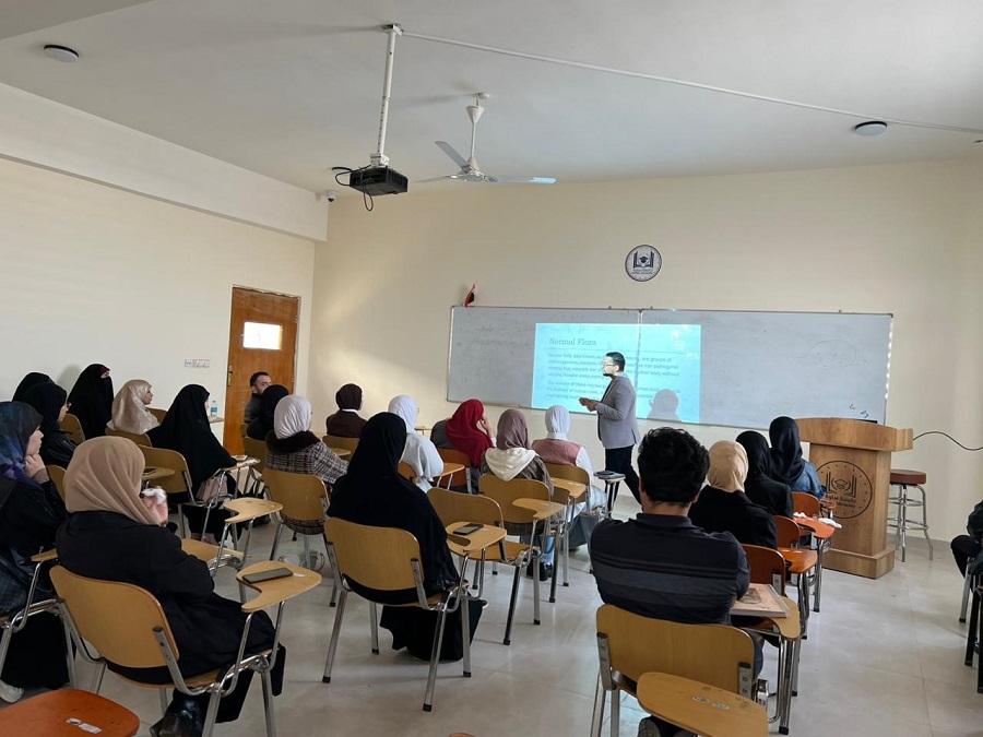ورشة علمية بعنوان ( النورمال فلورا ( البكتريا النافعة) درع خفي لصحة الانسان )