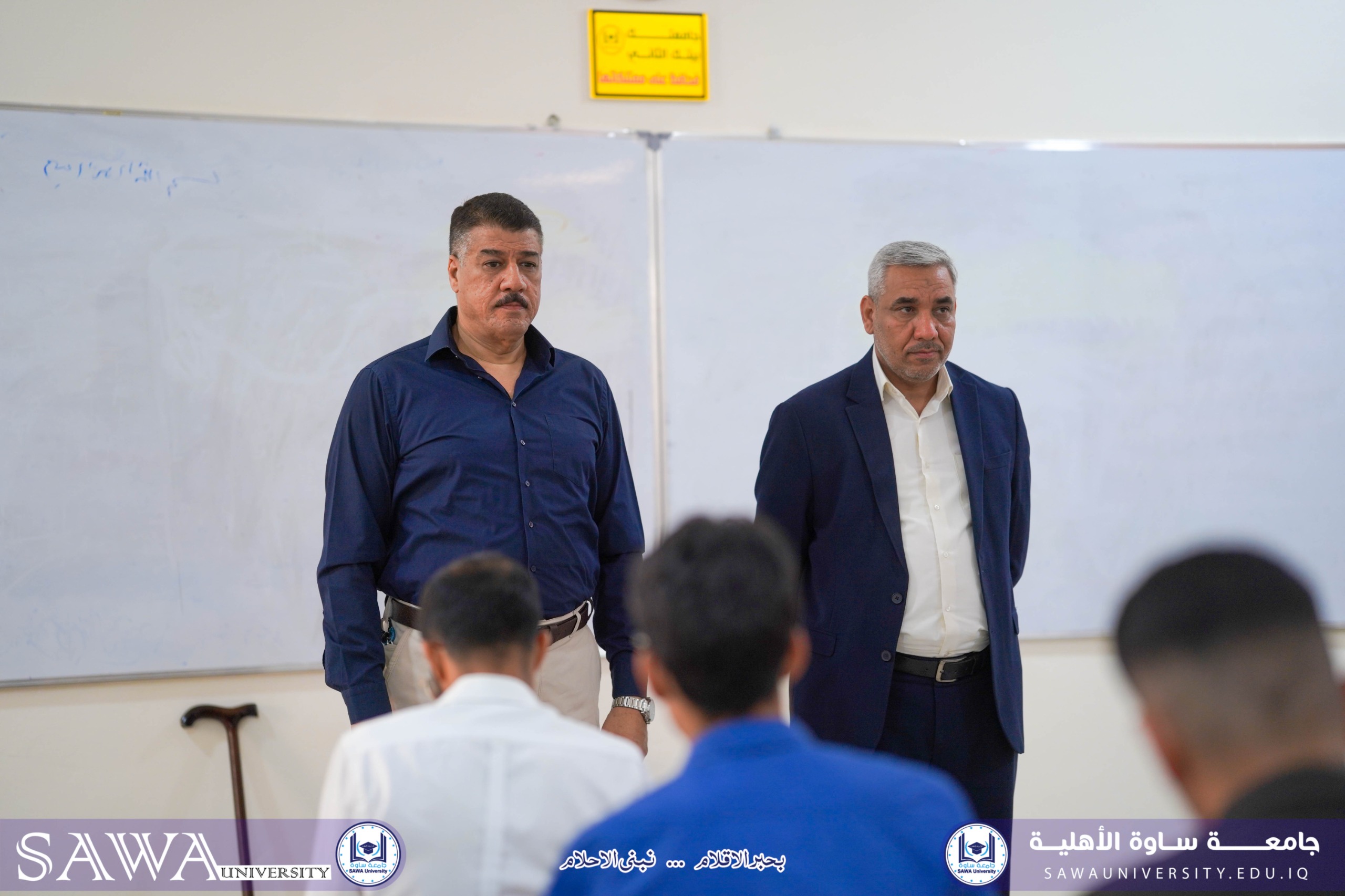 رئيس الجامعة ومساعد رئيس الجامعة للشؤون العلمية يتابعان سير امتحانات كلية التقني…